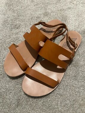 Women's Tan Leather Strap Sandals